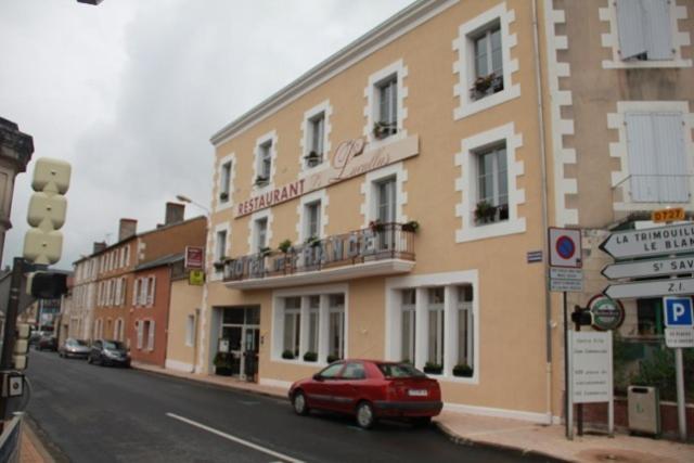 Logis Hotel De France Restaurant Le Lucullus Монморийо Екстериор снимка